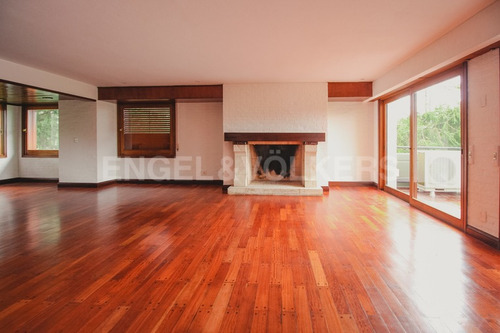 Imagen 2 de 11 de Elegante Apartamento Reciclado En Alquiler En Carrasco