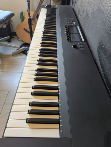 Controlador Midi Native Instruments Komplete Control S88 Mk2 (Usado)