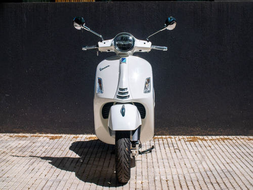 Imagen 21 de 25 de Vespa Gts Hpe Super 300 Blanca Entrega Inmediata