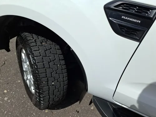 Ford Ranger 2.5 4x2 Gasolina Doble Cabina