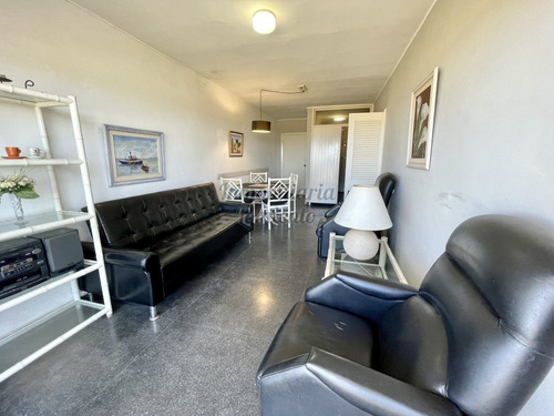 Imagen 3 de 15 de Venta Apartamento 2 Dormitorios Frente Al Mar Playa Brava