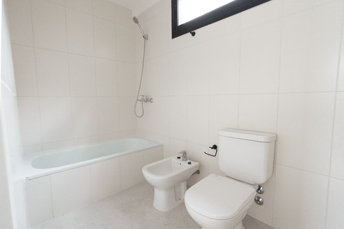 3 Amb Con Balcón Y Terraza | Amenities | Nocito