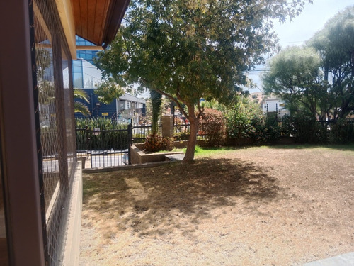Broker Comercial Bosques 4d-3b-3est-patio