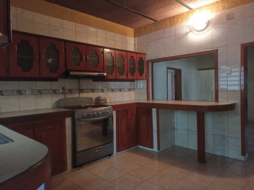 Imagen 8 de 14 de Casa En Venta Av.intercomunal Turmero Dperez 21-17932