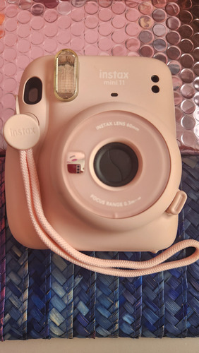 Instax Mini 11 Color Rosa Se Uso 1 Vez