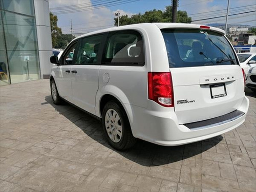 Imagen 4 de 15 de Dodge Grand Caravan 2019