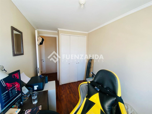 Departamento En Venta De 4 Dorm. En San Miguel