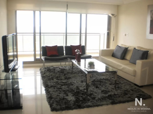 Apartamento En Playa Brava, Torre Impaeriale