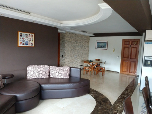 Imagen 4 de 11 de Res. Titanium