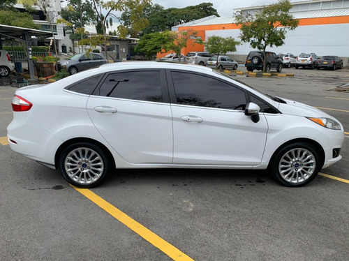 Ford Fiesta 1.6 Sportback Titanium