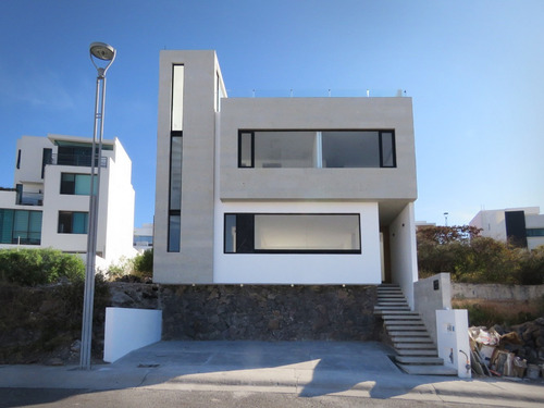 Imagen 2 de 14 de Casa Con Gran Estilo De 3 Recamaras