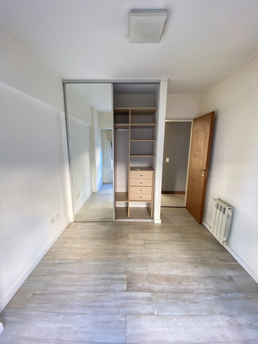 Departamento En Alquiler En Castelar, Morón, G.b.a. Zona Oeste