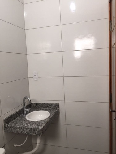 Imagem 10 de 14 de Belíssima Casa 2\4um Suite,escritura;grátis Pode Usa Seufgts