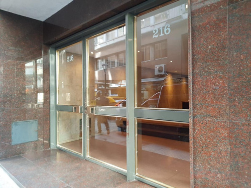 Imagen 23 de 25 de Ambiente De 30 M2/ Apto Profesional/ Muy Luminoso/ Centro