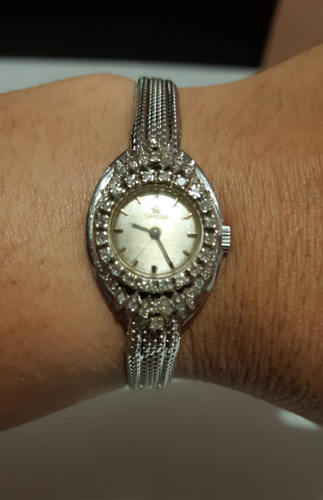 Reloj Omega Oro Blanco De 18k Con Cerco De Brillantería