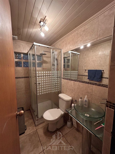 Casa En Venta De 4 Dorm. En Curicó