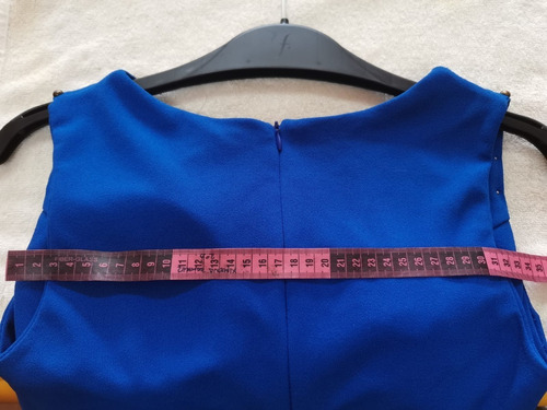 Vestido Corto Elegante Para Mujer (Usado)