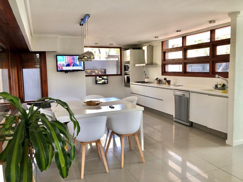Imagen 8 de 15 de Casa - Barrio Parque Leloir