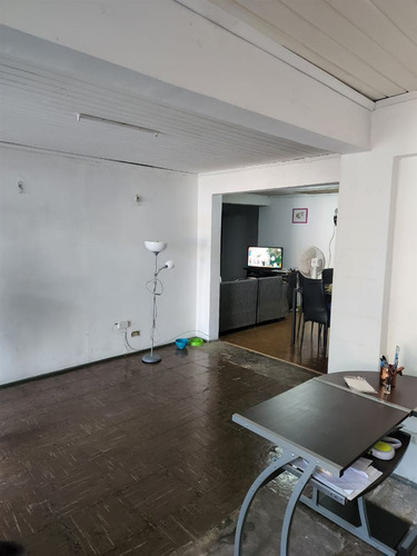 Casa En Venta De 4 Dorm. En Talca