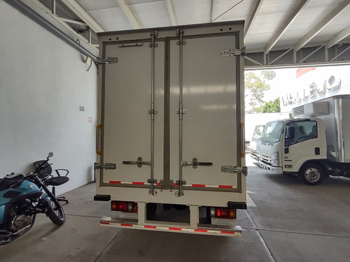 Isuzu Elf 300 Corto