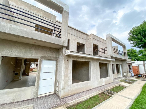 Imagen 1 de 11 de Venta Departamento Tres Ambientes San Miguel Complejo