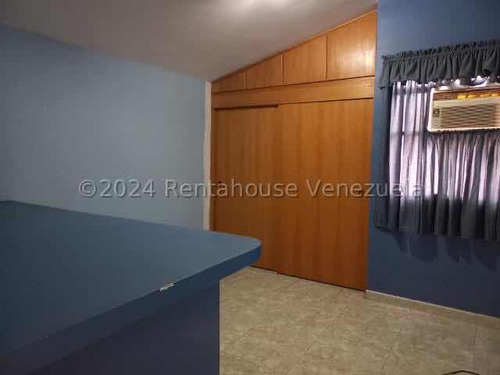 Luisa E. Casa En Venta En Nueva Casarapa Msl #25-5072