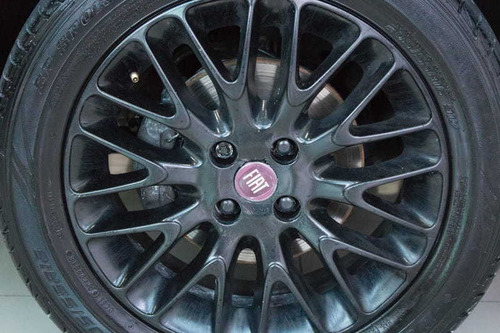 Imagem 6 de 13 de Fiat Punto Essence 1.6 Flex 2014