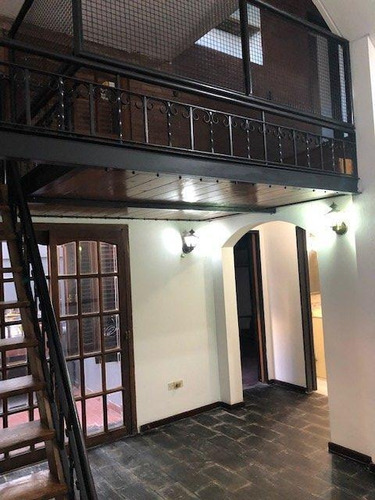 Imagen 8 de 14 de Departamento Tipo Casa En Venta En Lanus Oeste