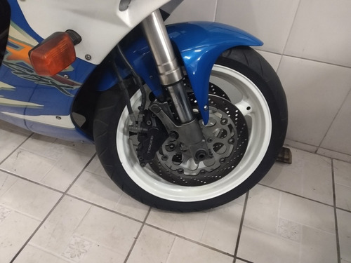 Suzuki Gsxr 750 W