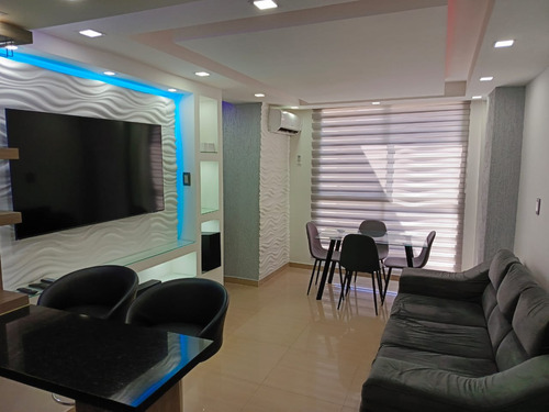Rbr Vende Apartamento En La Urb Villas Geica