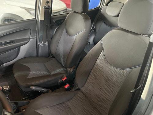 Fiat Uno 1.0 Attractive Flex 5p