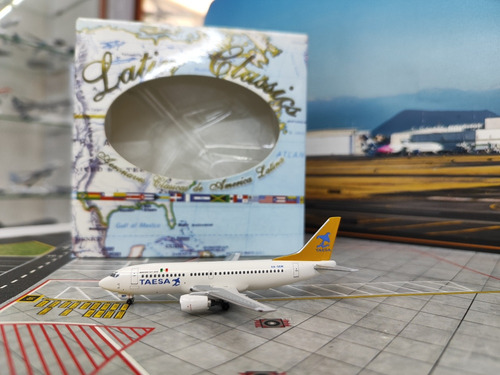 Avión A Escala Taesa B737-300 Xa-sem  Aeroclasicc 1:400