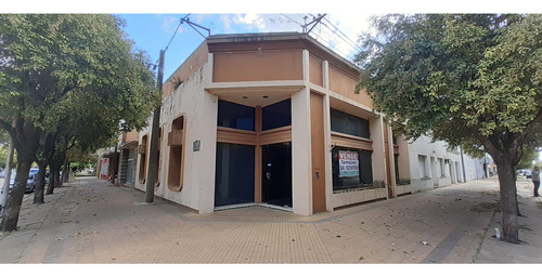 Importante Inmueble Comercial En Villa Mugueta.