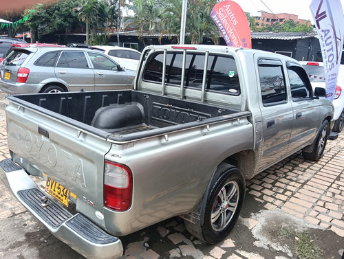 Toyota Hilux 2.4l 4x2