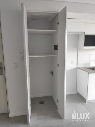Venta Departamento Un Dormitorio Piso Alto Contrafrente - Parque España