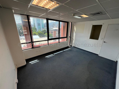 Oficina En Alquiler En Las Mercedes. Sw Mls #25-4418