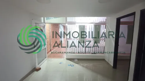 Oficina En Arriendo En Sector Comercial. Cod A13593