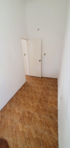 Casa De 2 Dormitorios Y Cochera - Buceo