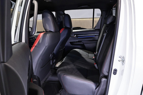Toyota Hilux Gr-sport Iv Gr4 4x4 2.8 Tdi 6 At 224cv