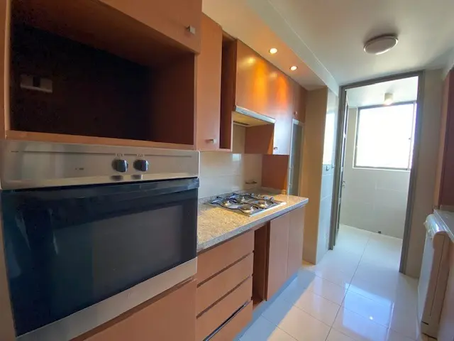 Imagen 5 de 13 de Depto En Venta Plaza Las Lilas, Providencia. 2d+2b+1e+1b.