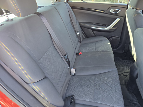 Dongfeng AX4 1.6 Luxury Mt5