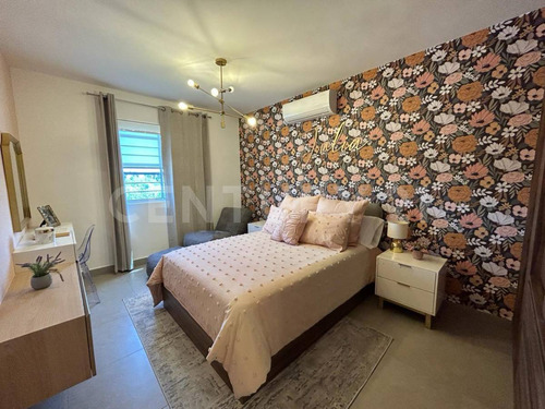 Casa En Venta En Constanza Residencial, Guadalupe, Nuevo León
