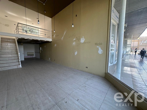 Arriendo Local Comercial Con Alto Trafico En Avda La Dehesa