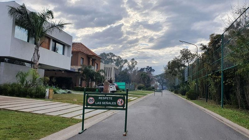 Imagen 2 de 30 de Brisas De Adrogué - Casa A Estrenar