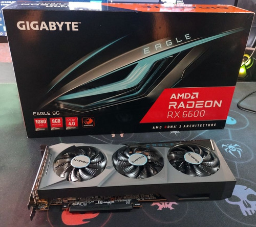 Placa De Vídeo Gigabyte Radeon Rx 6600 Eagle Amd, 8gb Gddr6 (Usado)
