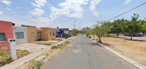 Venta De Casa, Av Moron, Fraccionamiento Hacienda Santa Fe, Tlajomulco De Zuñiga, Jalisco, Remate Bancario-jmjc89