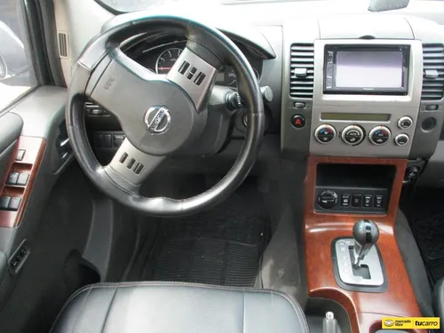 Nissan Pathfinder Le 4x4 2500cc At Aa