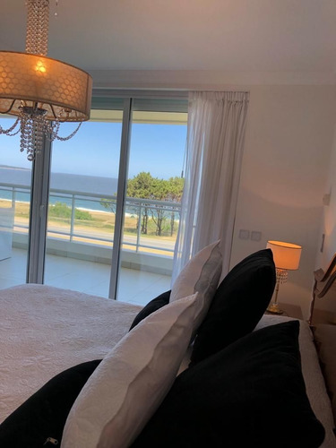 Imagen 12 de 24 de Apartamento En Venta De 3 Dormitorios En Playa Mansa (ref: Lij-5136)