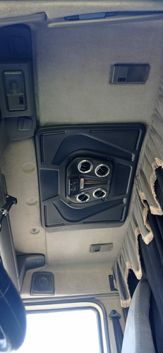 Caminhão Truck Sider - Volvo Vm 240 Ano: 2005 - Cabine Leito