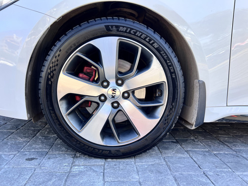 Kia Optima GT LINE